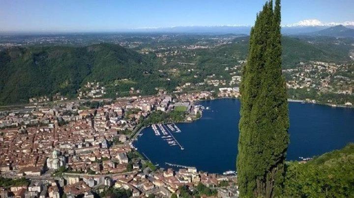Ferienwohnung Antica Corte, Bilocale Nel Centro Storico Di Como Exterior foto